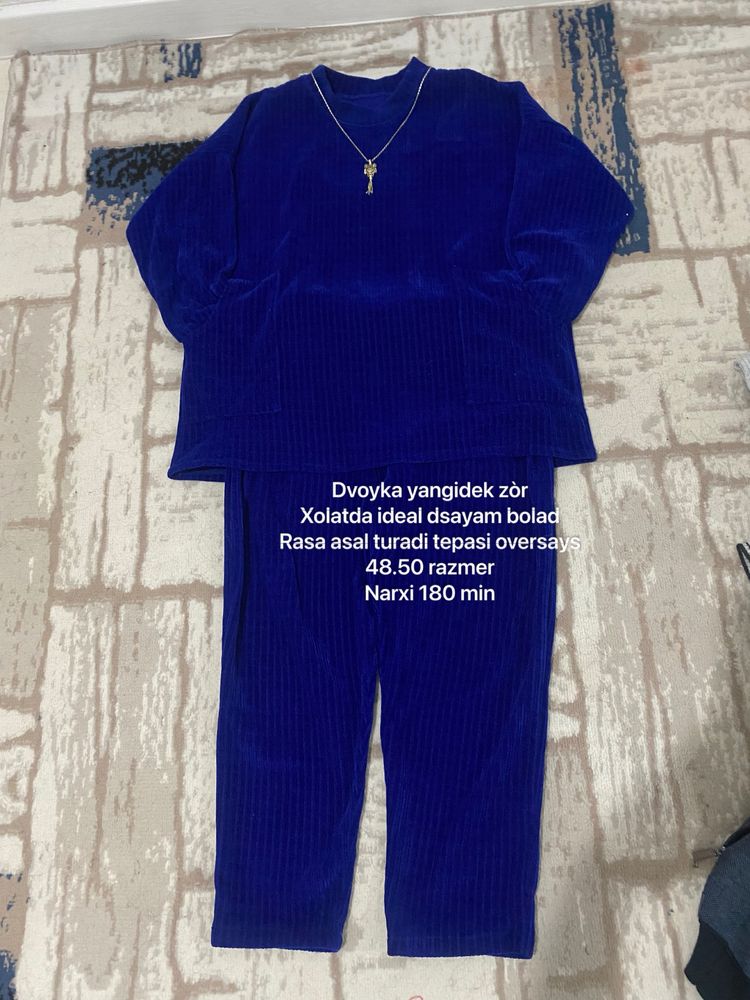 Kiyimlar xamasi akuratni yangidek kiyimlar sotiladi