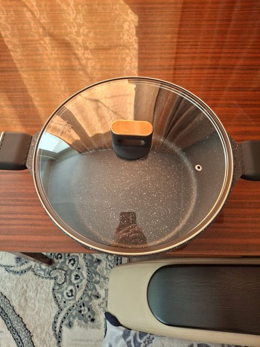 Продам кастрюля-казан новый "Викалина"