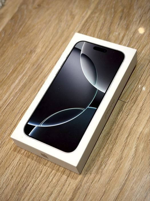 Iphone 16 Pro Max 512 Gb - White, Liber în orice rețea, 10/10