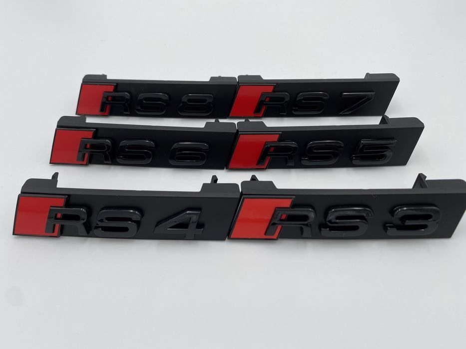 Emblema Audi RS 8 grila negru