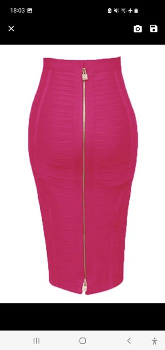 Fusta din material elastic  tip bandaje, nou-nouța!