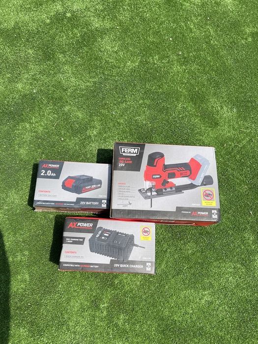 Fierăstrău electric Ferm acumulator