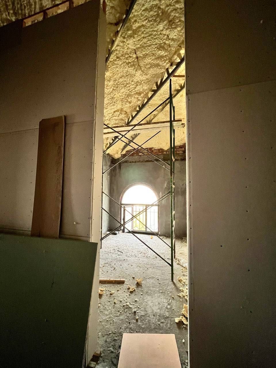 Muhtasham Продается 3 комнатная коробка Минор метро Алайский