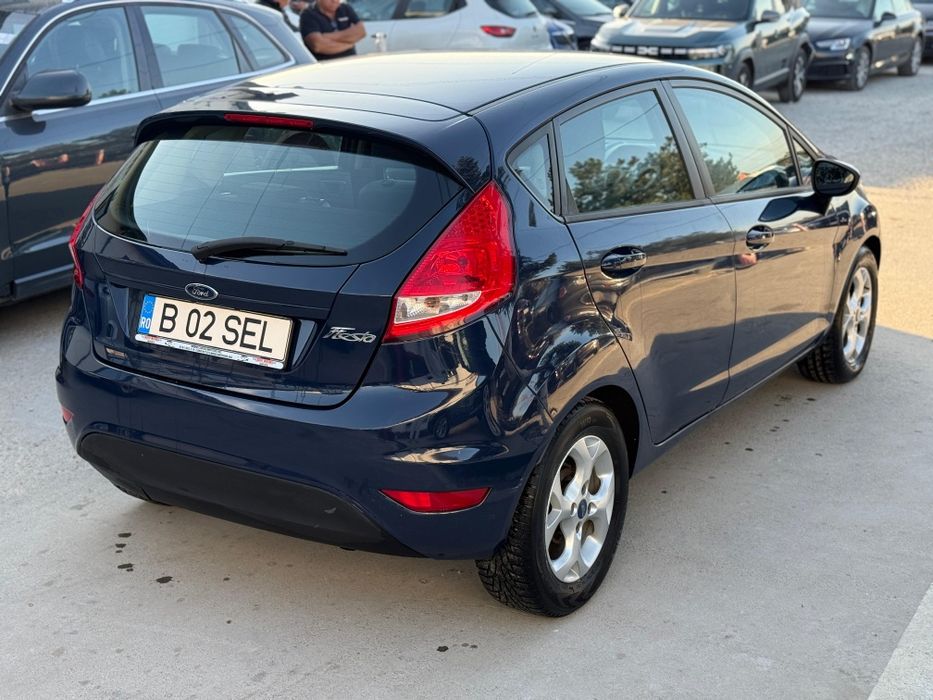 Ford Fiesta 1.2 Benzina 2009 avariat,lovit,defect