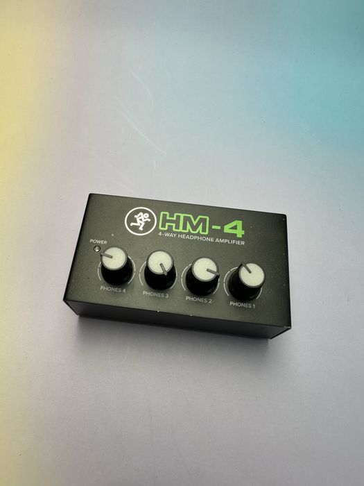 HM-4 - splitter pentru 4 căști