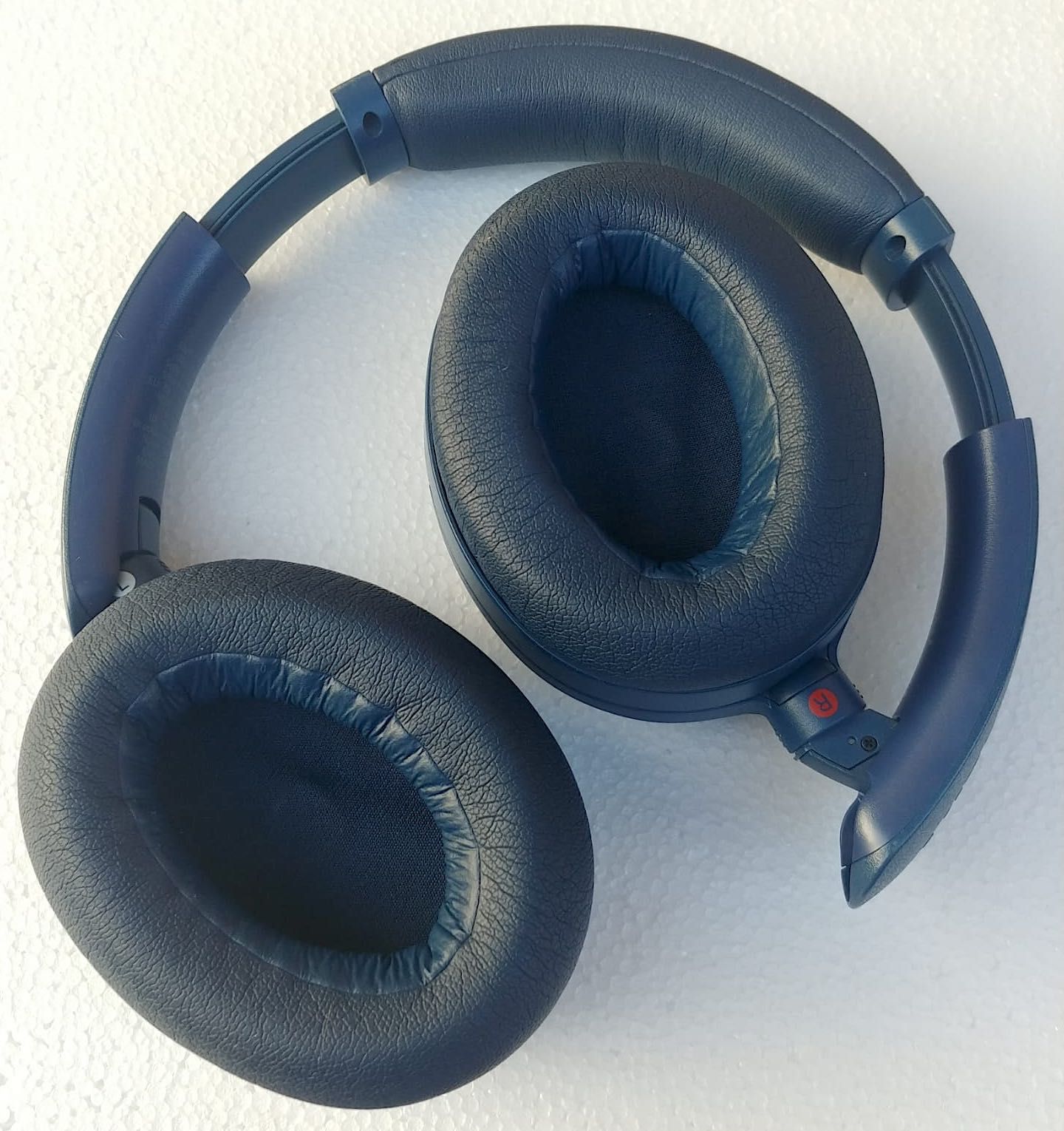 Sony WH-XB910N Bose Sennheiser JBL B&O B&W BeyerDynamic Sennheiser JVC