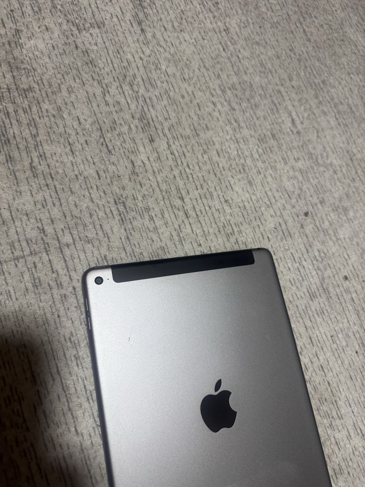 iPad Air 2 заключен