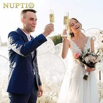 NUPTIO – Комплект от 2 чаши за шампанско Mr & Mrs, златно гравирани