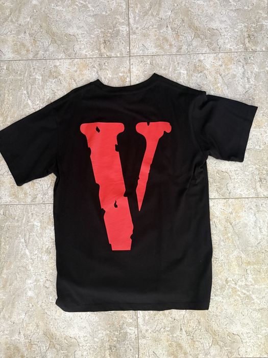 Vlone тениски.