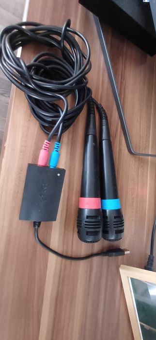 De vanzare set microfon karaoke Singstar