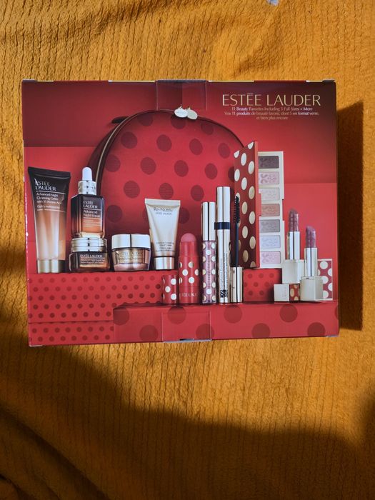Estée Lauder празничен козметичен комплект – Лимитирана серия