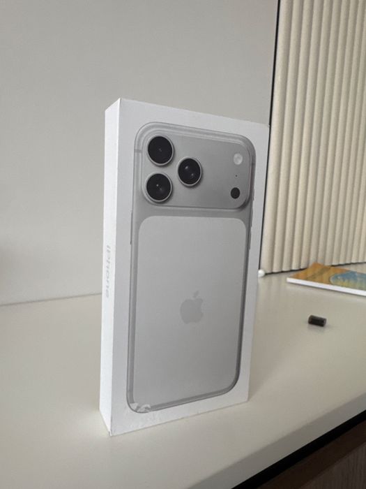 Айфон 17 Pro Max, Silver,256гб ЕАС