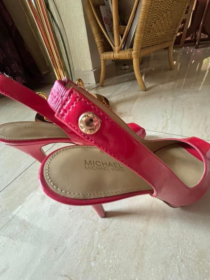Обувки Michael Kors.Нови.