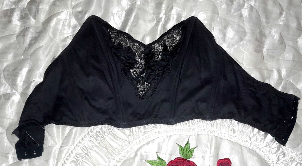 Луксозно оформящо дамско бельо