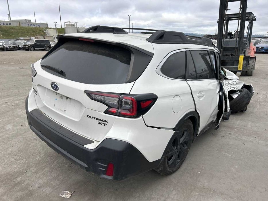 SUBARU OUTBACK onyx xt 2020 за части