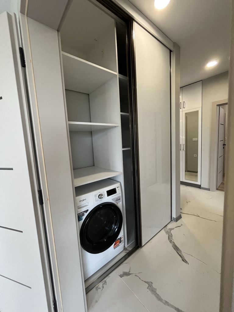 Продава се Тристаен апартамент в Пловдив, Христо Смирненски - 140 кв.м за 2500 €/кв.м - Снимка #11