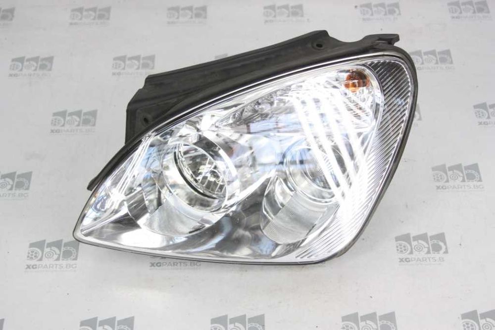 Ляв фар за Kia Carens III (2006-2013)