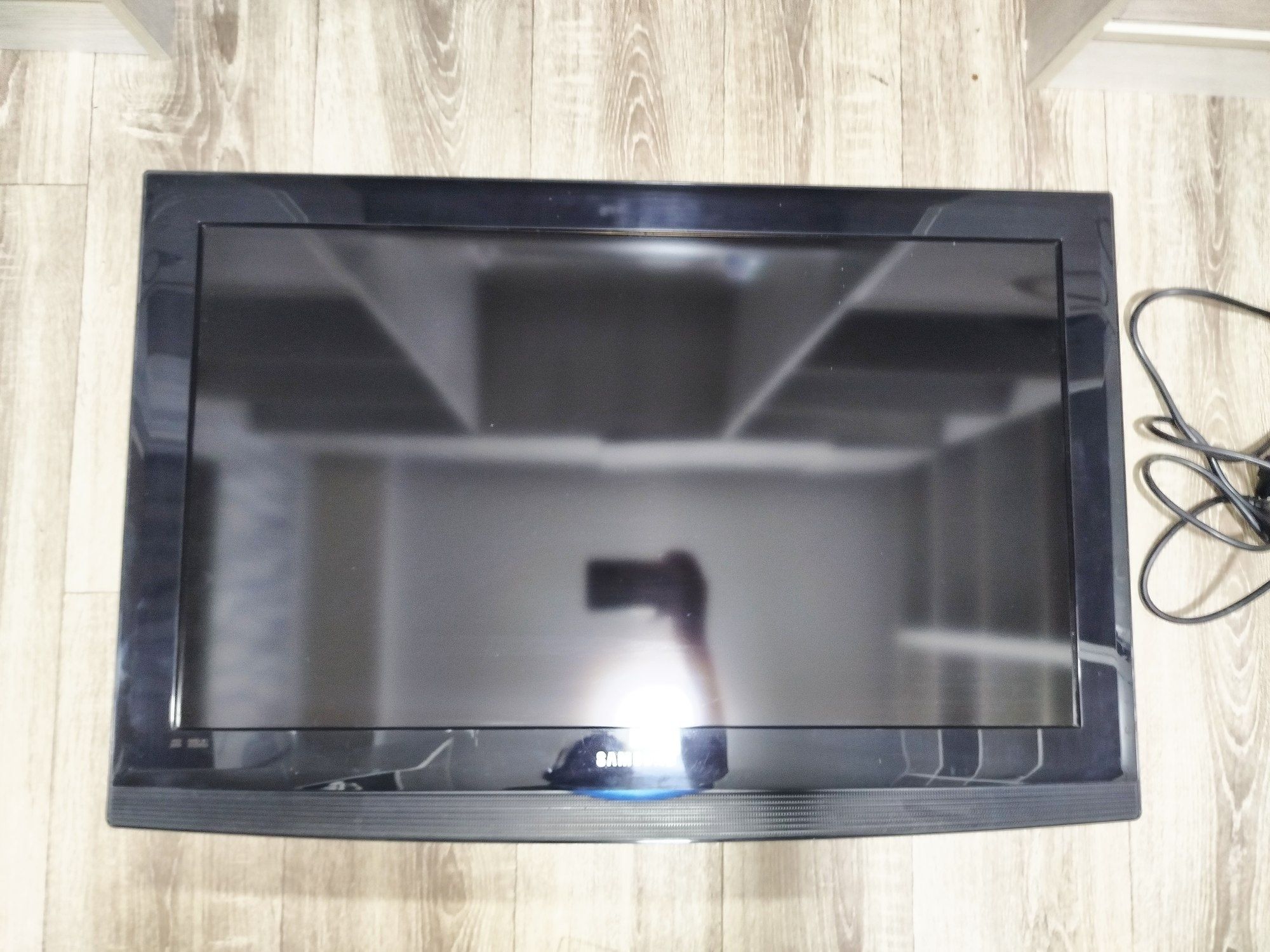 Продаю телевизор Samsung 32