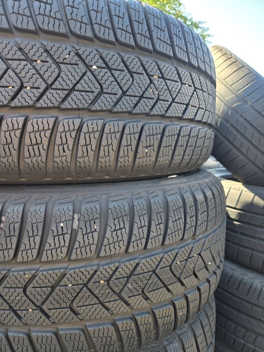 4бр. 245 45 18 Pirelli RunFlat зимни.