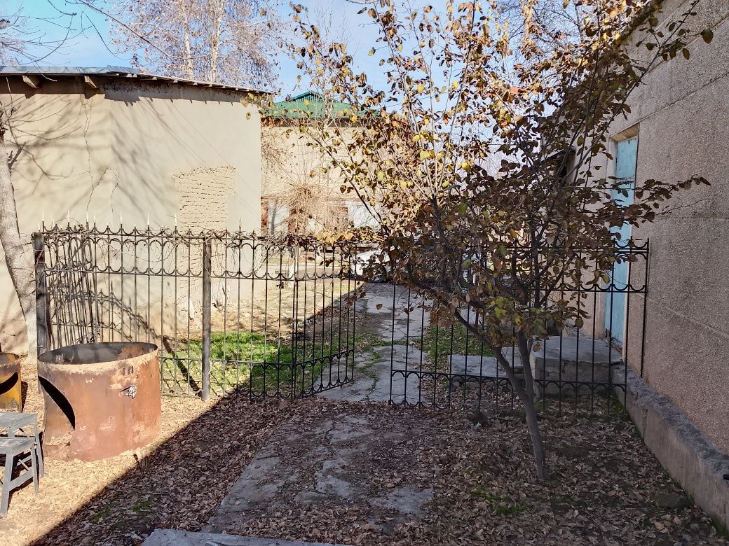 Участка сотилади