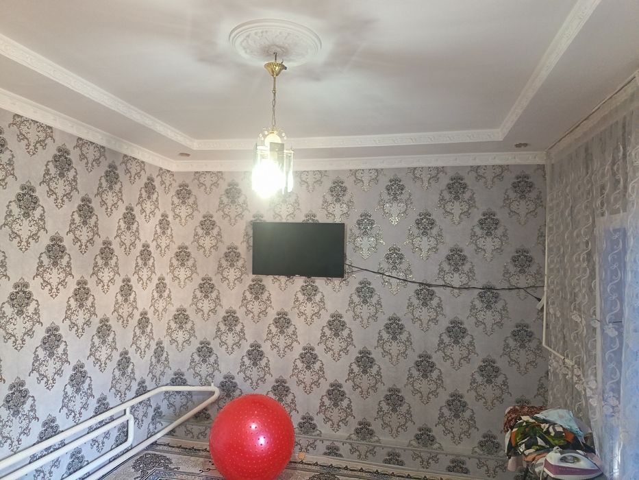 Hovli srochna sotiladi