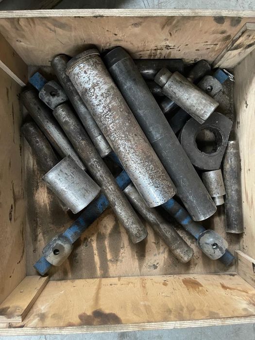 Presă hidraulică mobilă pentru zale