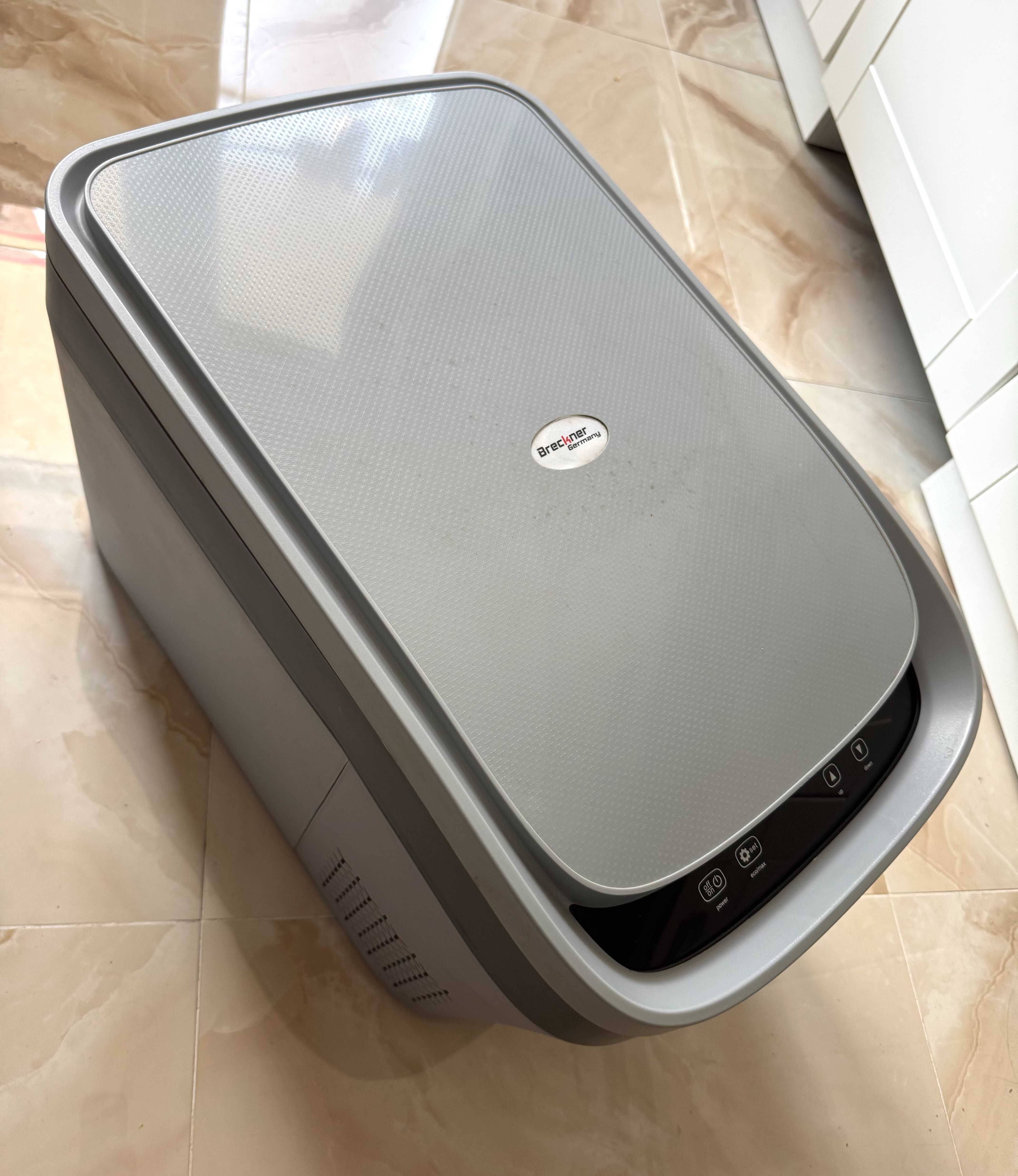 Frigider si congelator auto 25L 12V/24V/220V