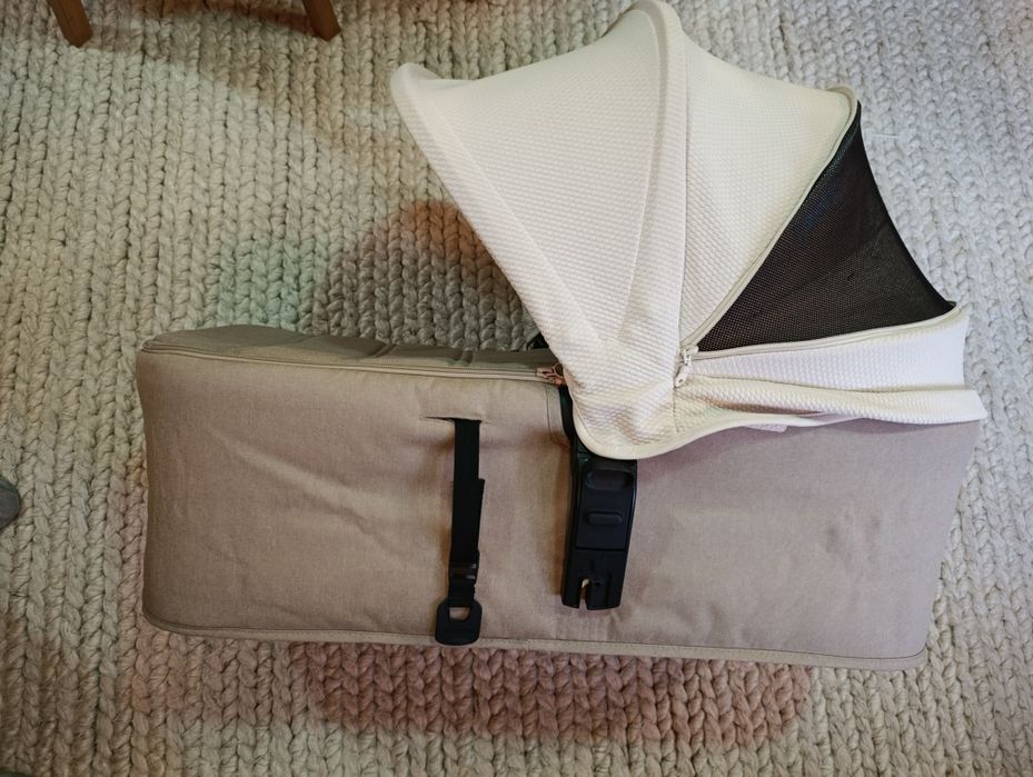 Продавам количка Jane Kendo 2в1 – Кош за новородено и седалка за бебе/