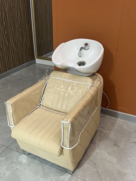 Распродаем салонную мебель