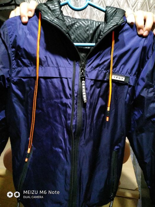 Куртка для мальчика на 9-11 лет, новая, двухсторонняя