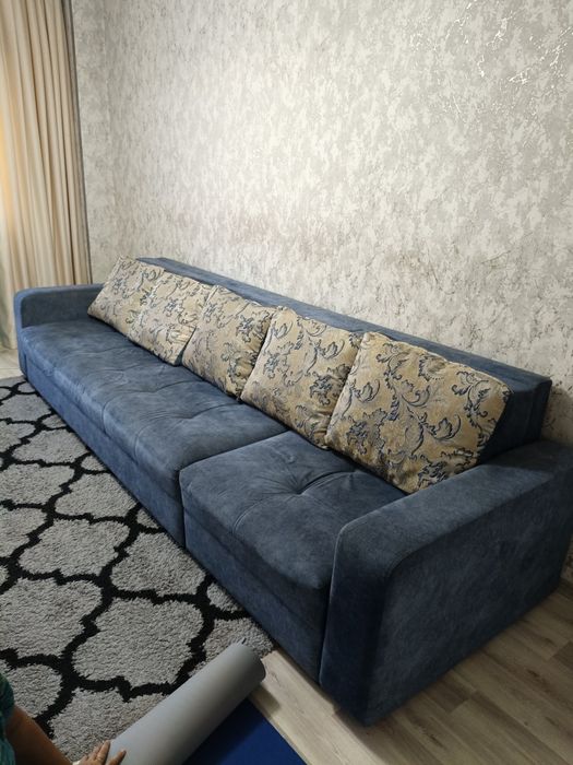Продам большой диван
