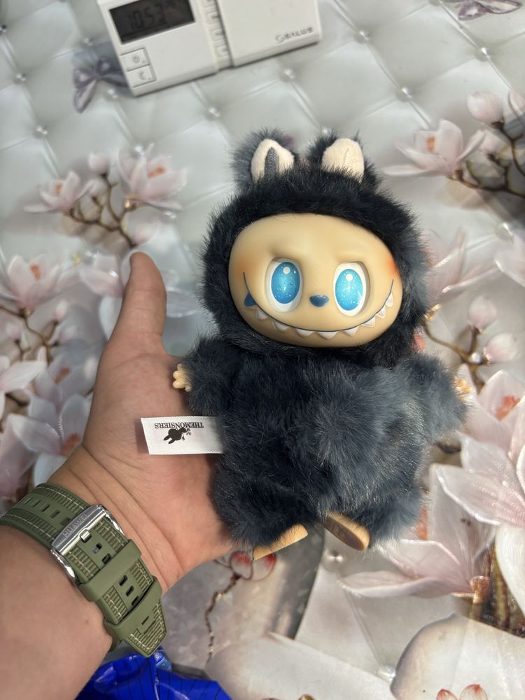 Играчка Labubu mystery.