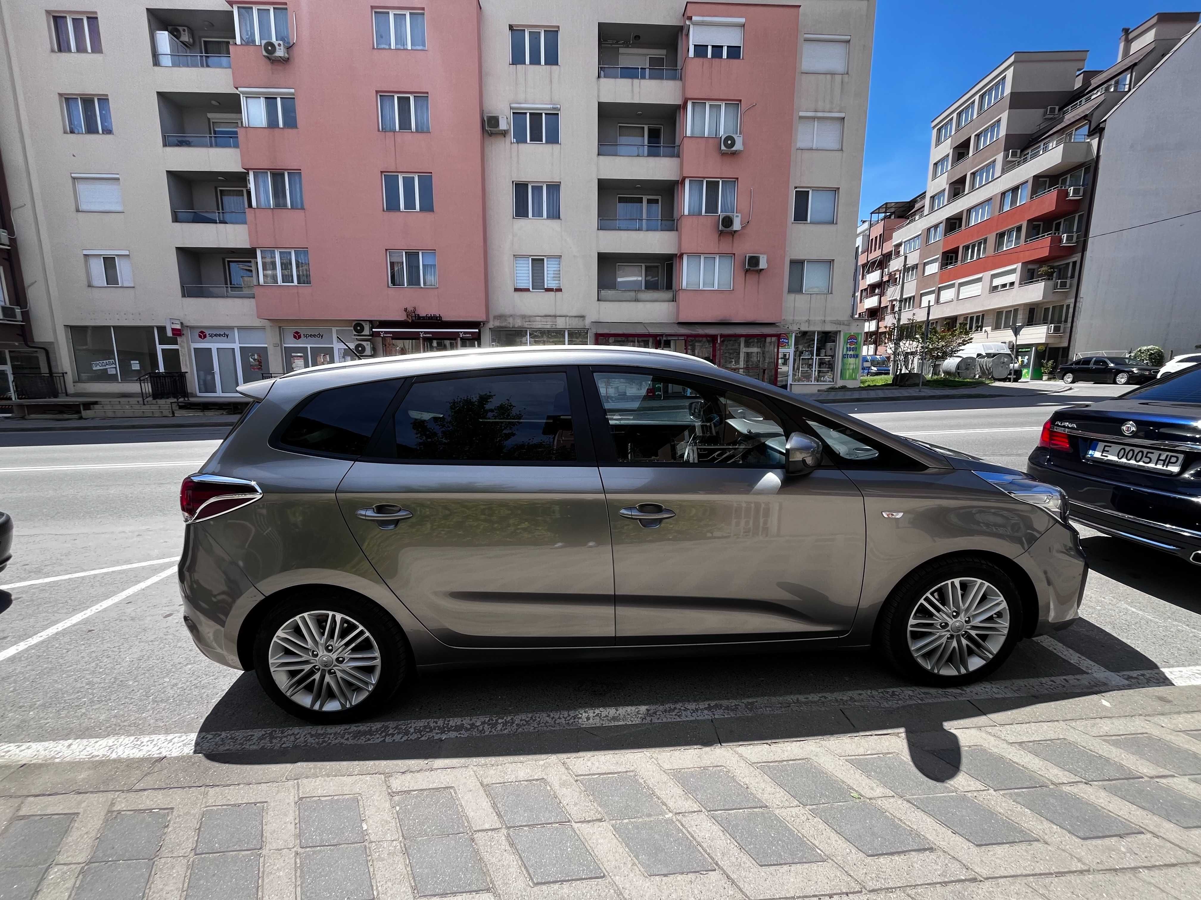 Киа Каренс  6.4/100 разход 6+1 места Kia Carens