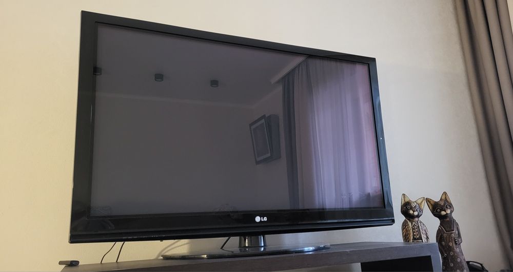 Телевизор LG плазменный бу