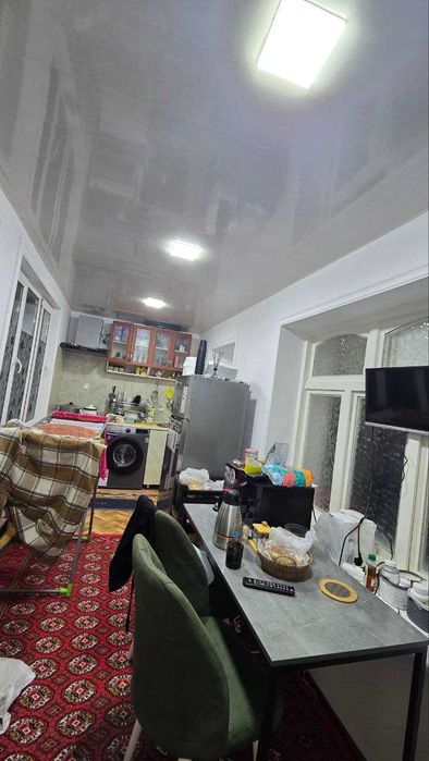 Продаётся квартира 2х ком на 1 этаже на метро Беруний