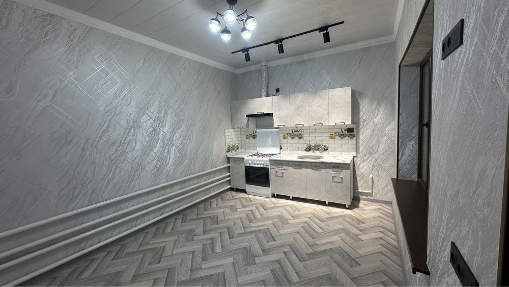 Uy sotiladi srochna 55000$