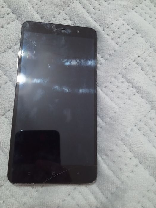 Телефон редми нот 3