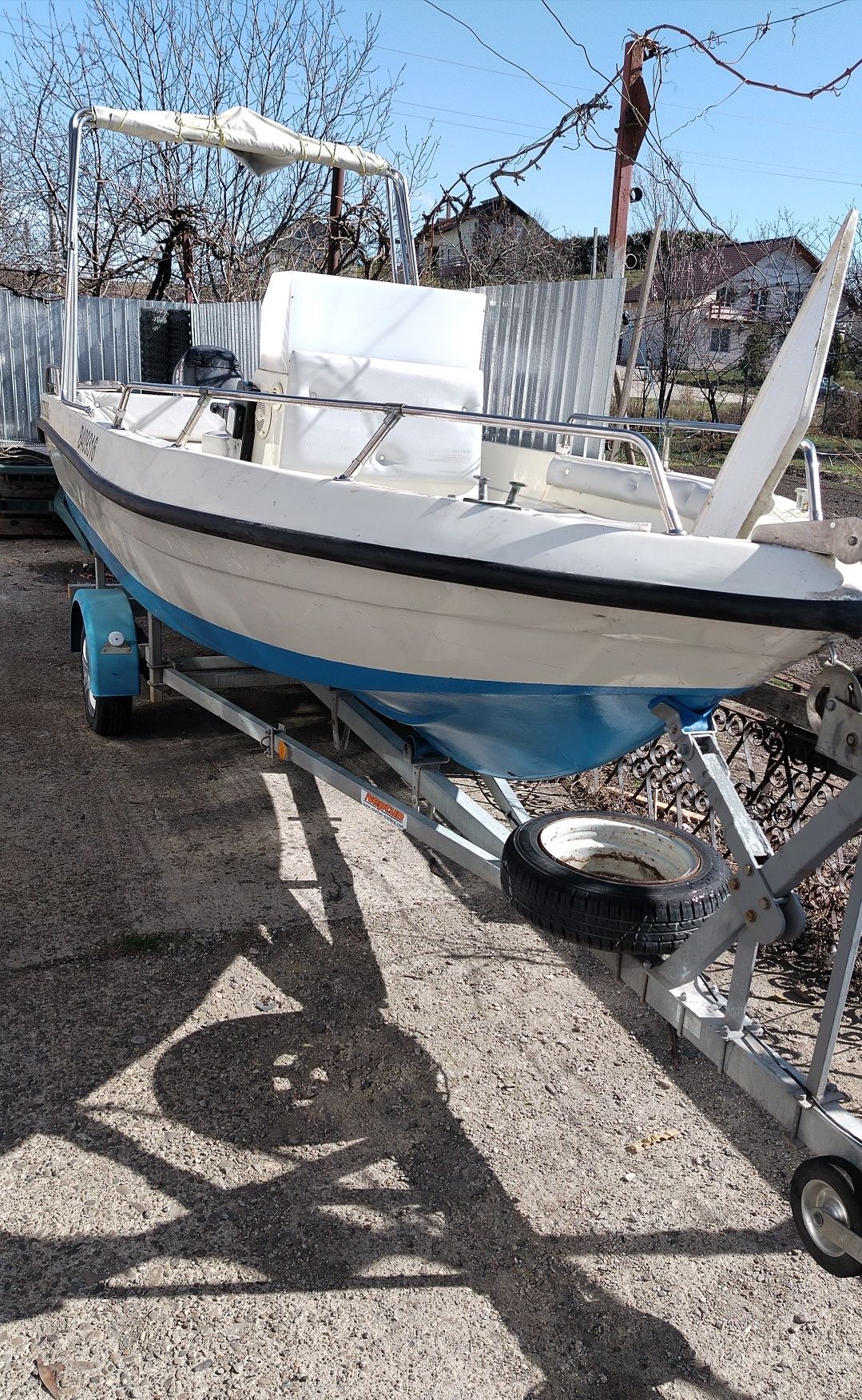 Barca open 5,5m+motor Suzuki 70cp