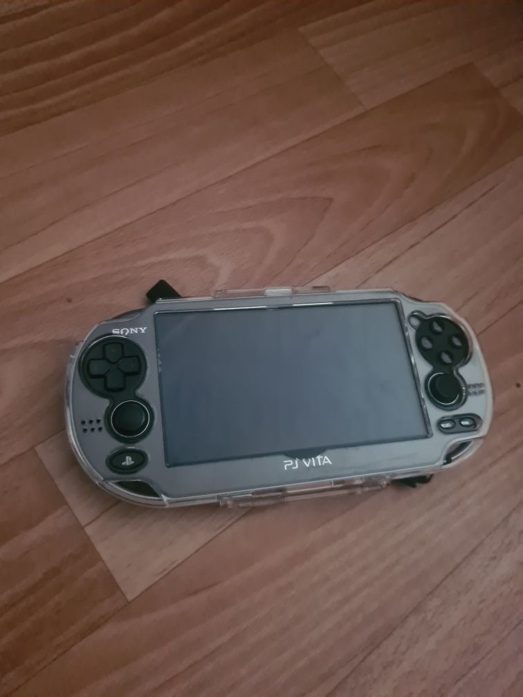 Продам ps vity с играми