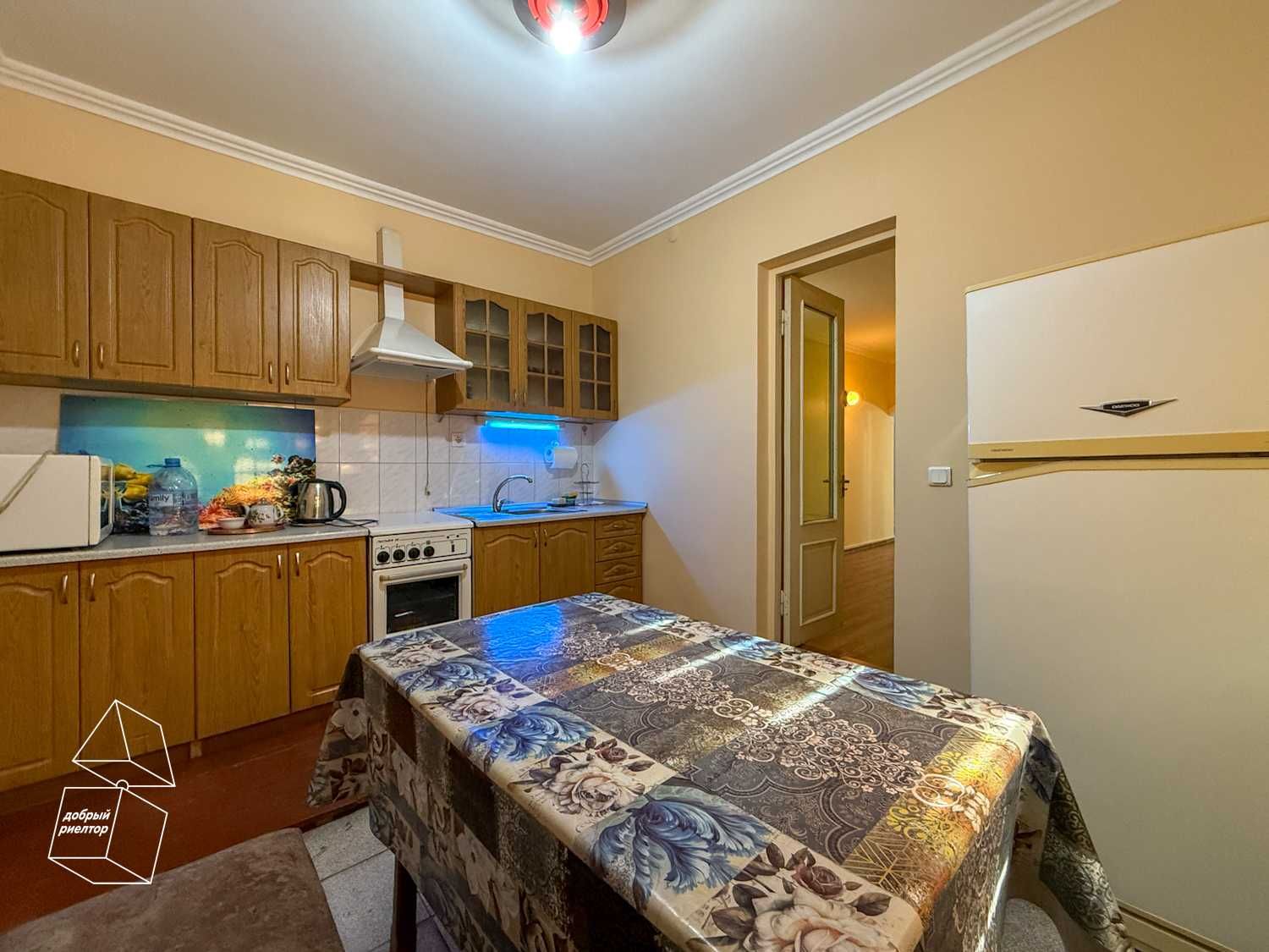(Добрый) Офис возле метро Ташкент, 154 м², 1 этаж, Парковка