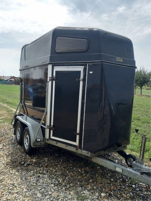 De Vanzare remorca transport animale HOTRA