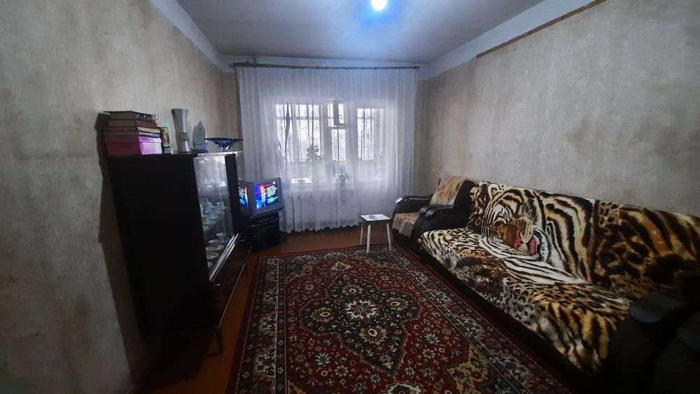 Продаётся 3 комнатная на 3 этаже в Мирзо-Улугбекском районе