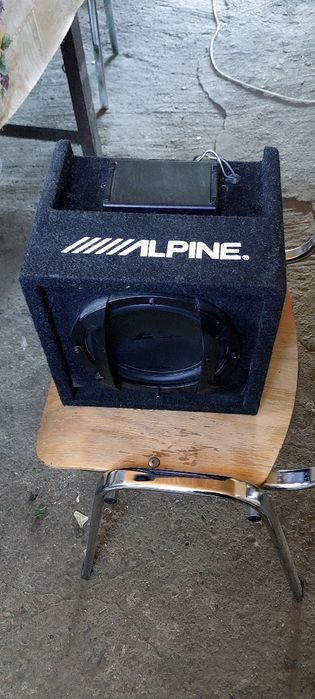 Vand subwoofer alpine de 300 w boxe mtx si difuzoare hertz de bass