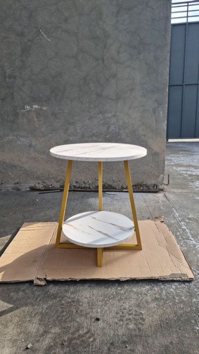 журнални стол
Основание 50*50 см золотое.