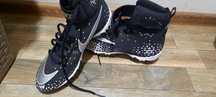 Adidasi nike fotbal