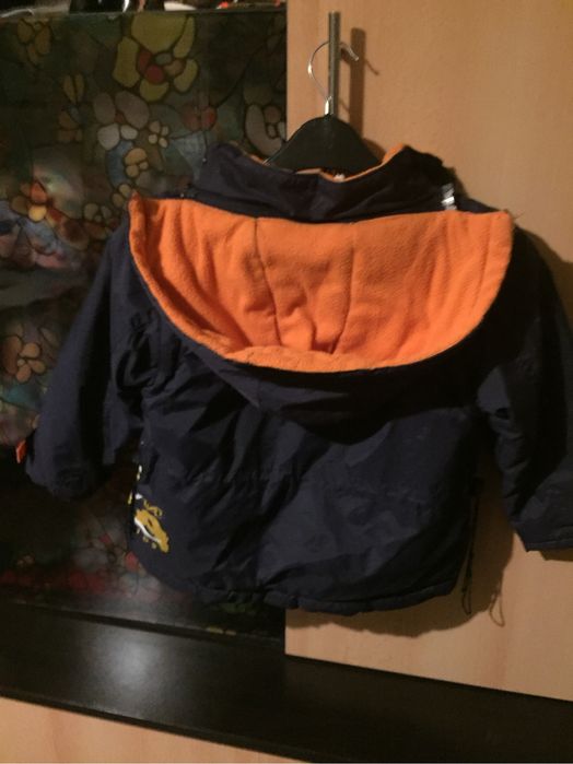 Vind diverse haine de copii virsta 8-14 pt toate anotimpurile