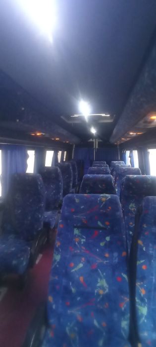 Vând microbuz de 15+1 locuri Mercedes-Benz Sprinter