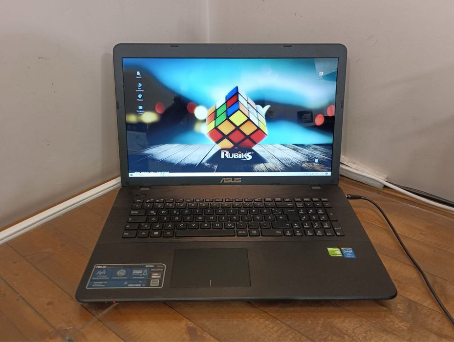 Asus R752L - i3 4030U