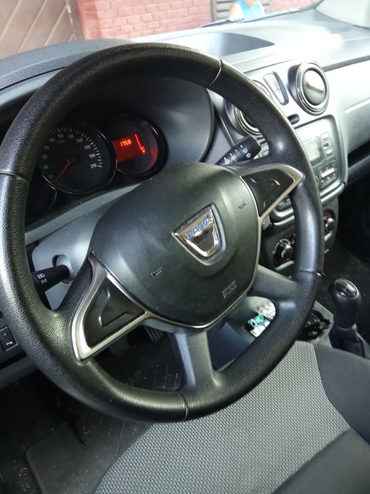 Vând Dacia Lodgy 2018,7 locuri,1,6 benzinar,