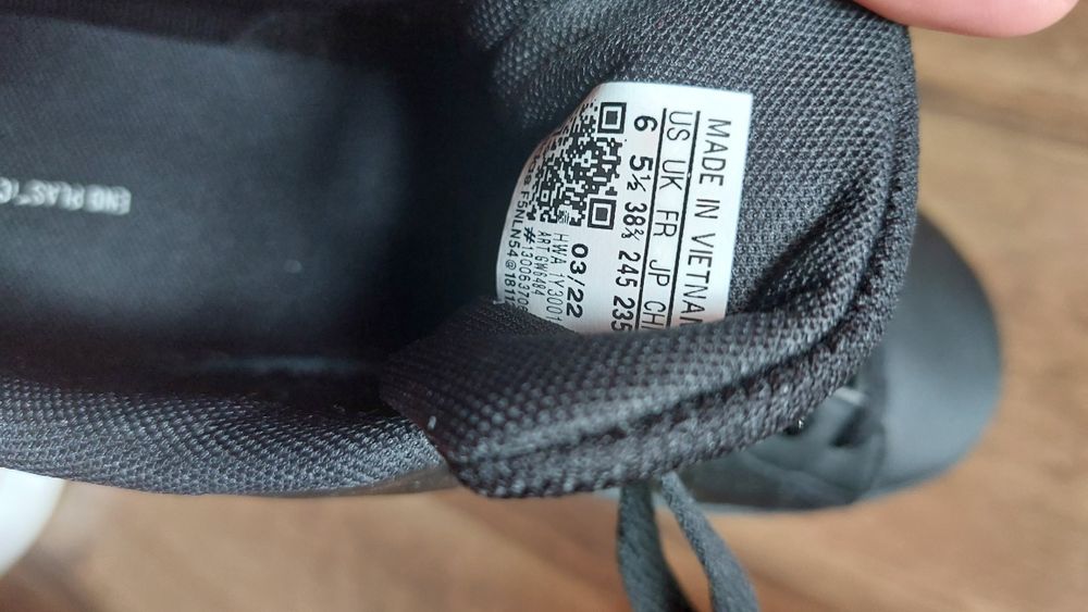 Черни маратонки Adidas - 38,5 номер